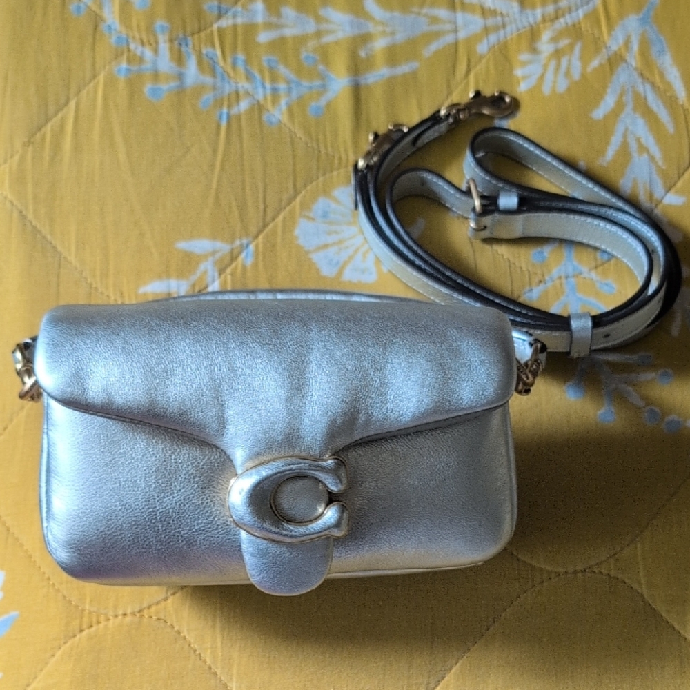 Coach Pillow Tabby (Silver)